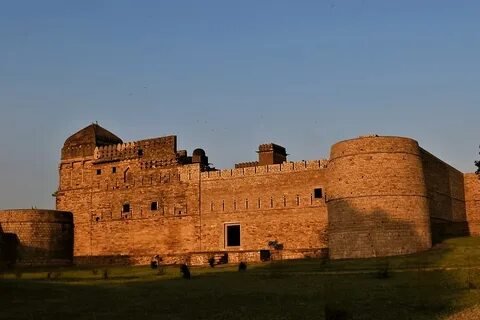 Chanderi Fort Architecture